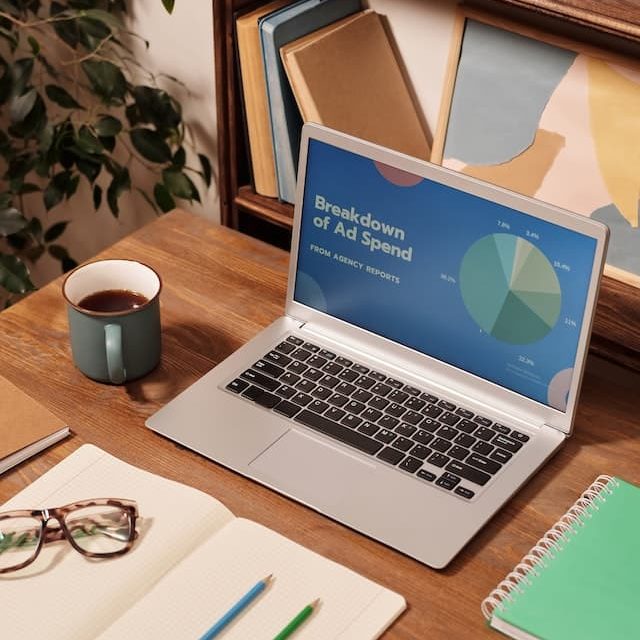 pexels-mikael-blomkvist-6476805-640x959